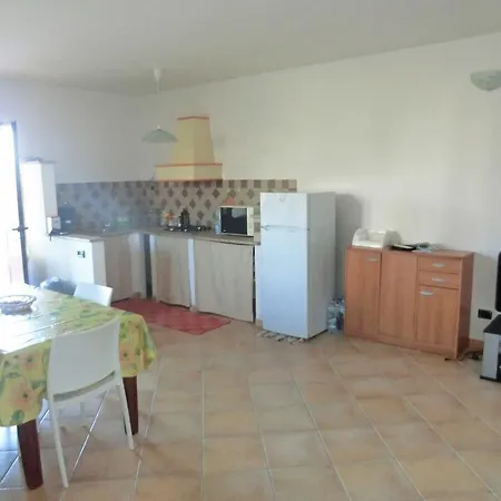 Torre Di Bari Apartment *